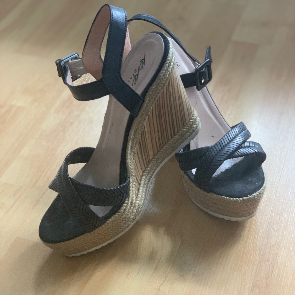 Wedges - image 1
